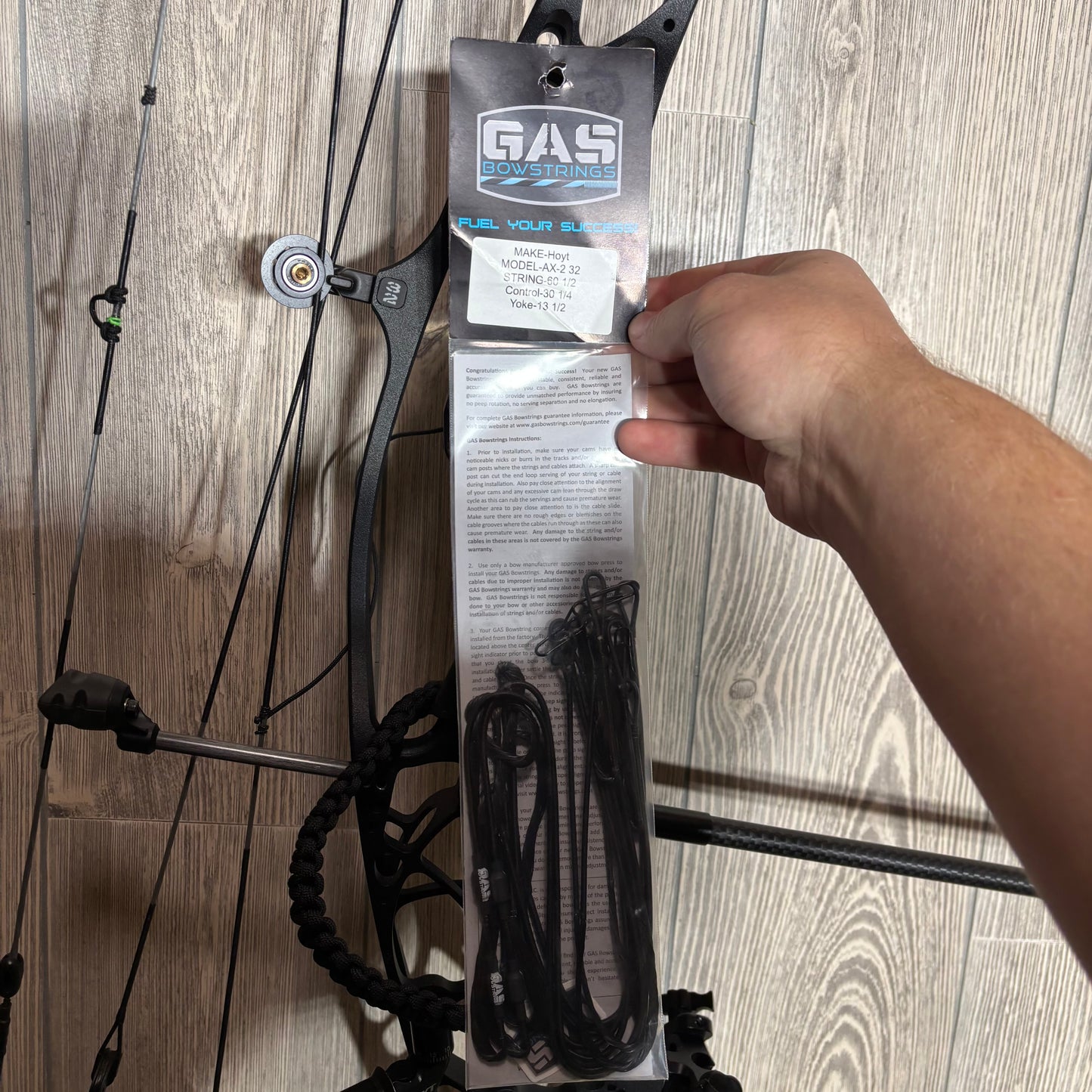 Used Hoyt Alpha AX-2 32 LH 50lb Black with Accessories + Gas String Set