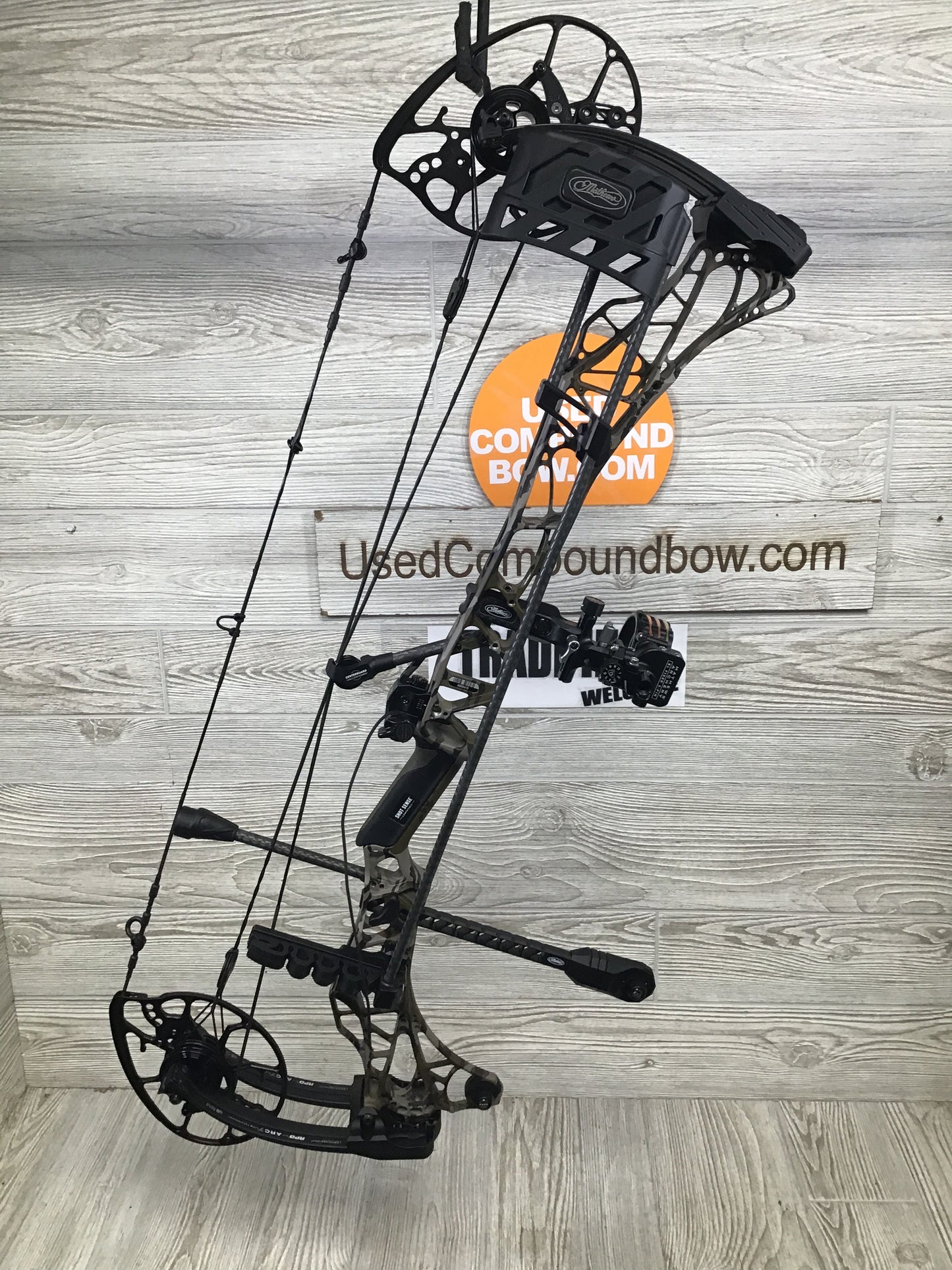 Used Mathews Lift X 29.5 Right Hand Bottomlands riser/Black limbs 28.5/65# LOADED Package