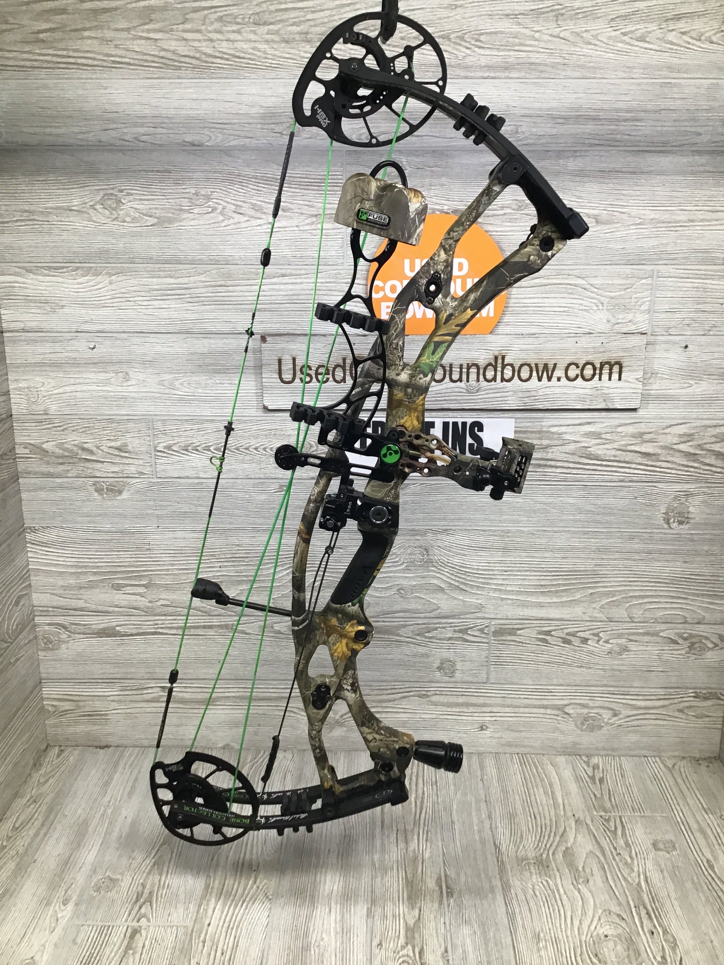 Used Hoyt RX-7 Ultra Right Hand Realtree Edge 55-65# Bone Collector Package