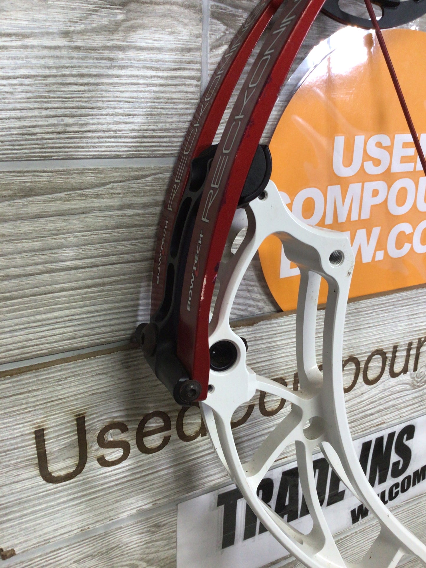 Used Bowtech Reckoning 38 Left Handed white/red limb Target bow