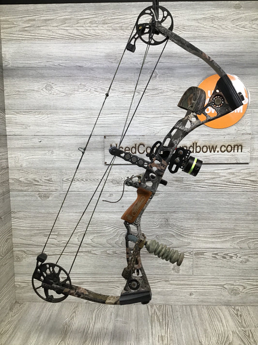 Used Mathews Switchback XT Left Handed 30" 60-70# Package