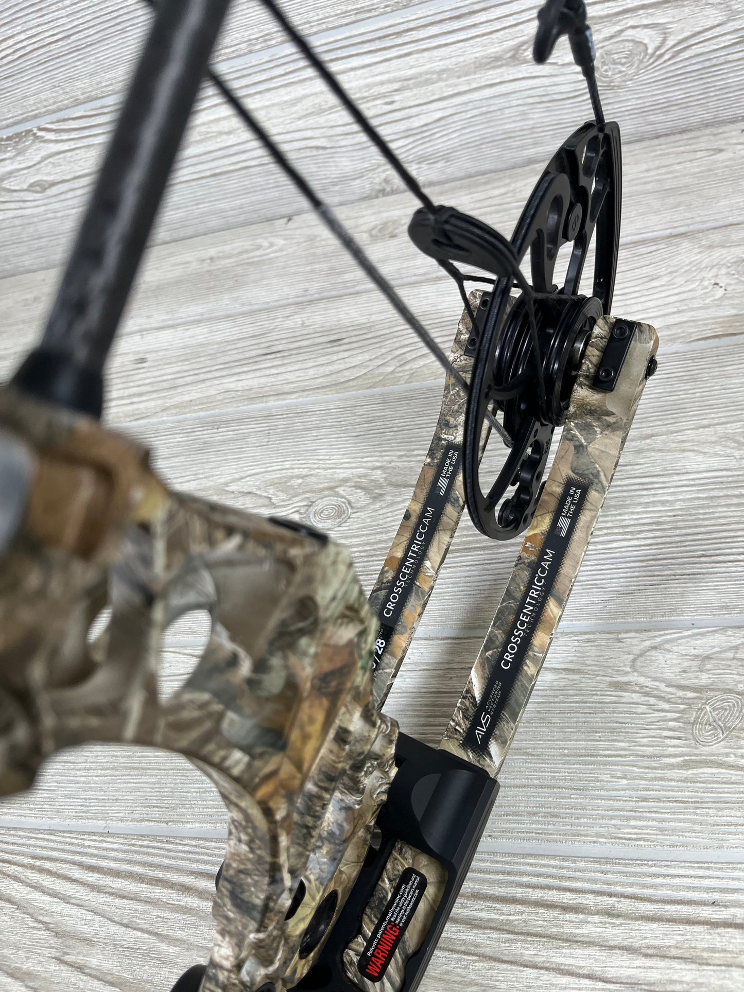 Used Mathews Vertix 30.5" 70lb RH Realtree Edge Bow Pkg