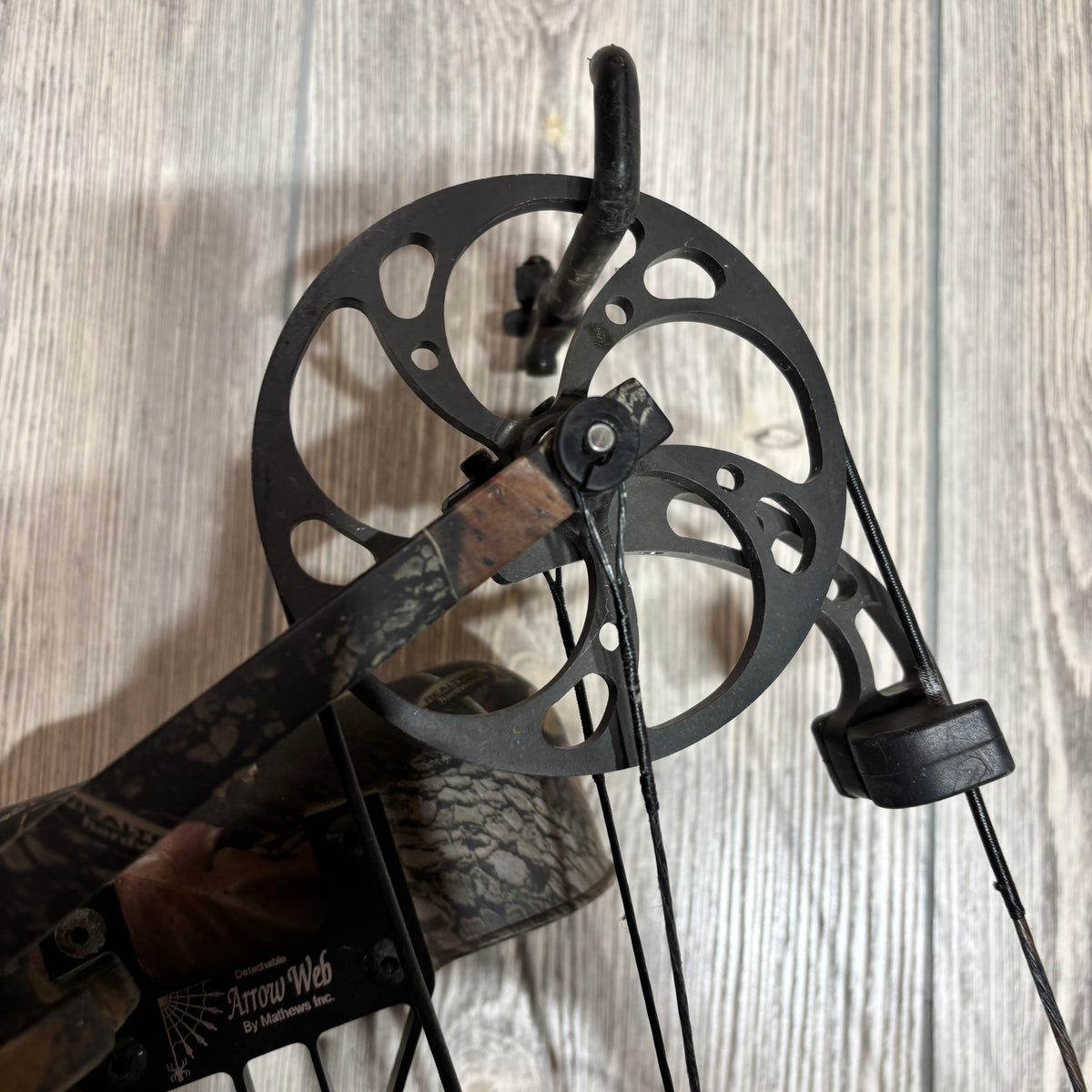 Used Mathews Outback RH 29" 70lbs Package