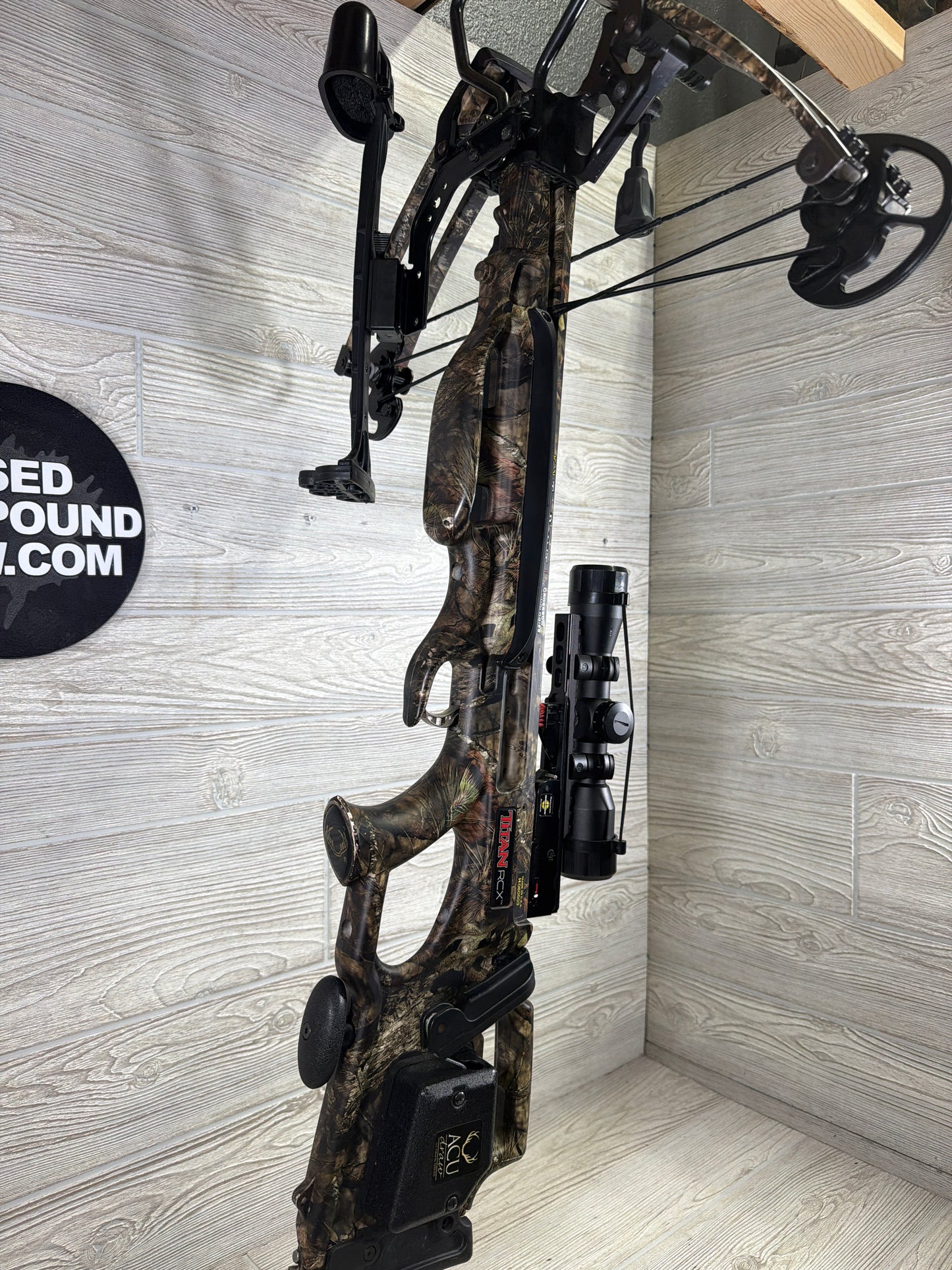 Used Tenpoint Titan RCX Crossbow w/ Acuslide