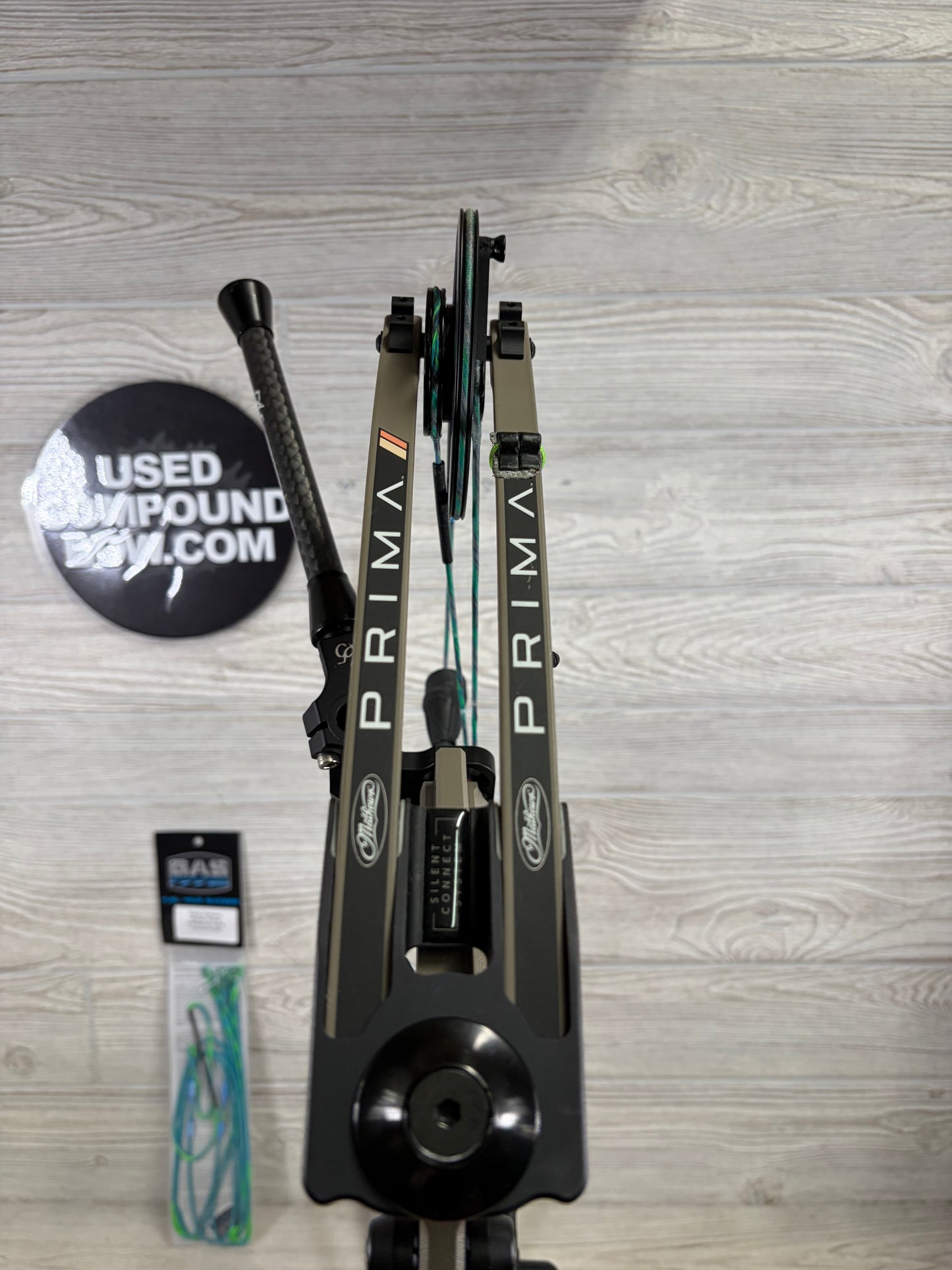 Mathews Prima Granite RH Bow Package 40# w Gas Bowstrings