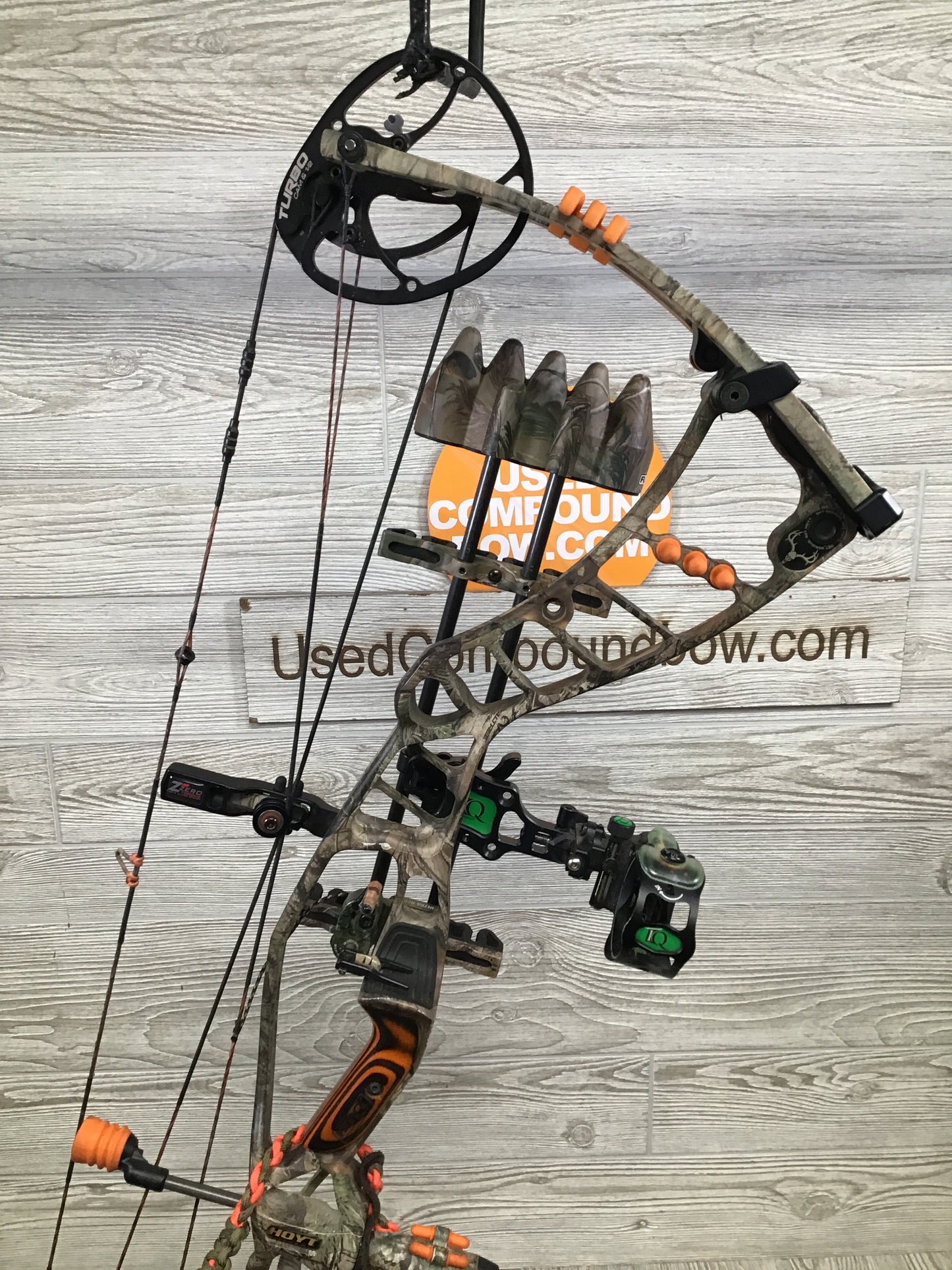 Used Hoyt Nitrum Turbo Left Handed 55-65# 30" PKG