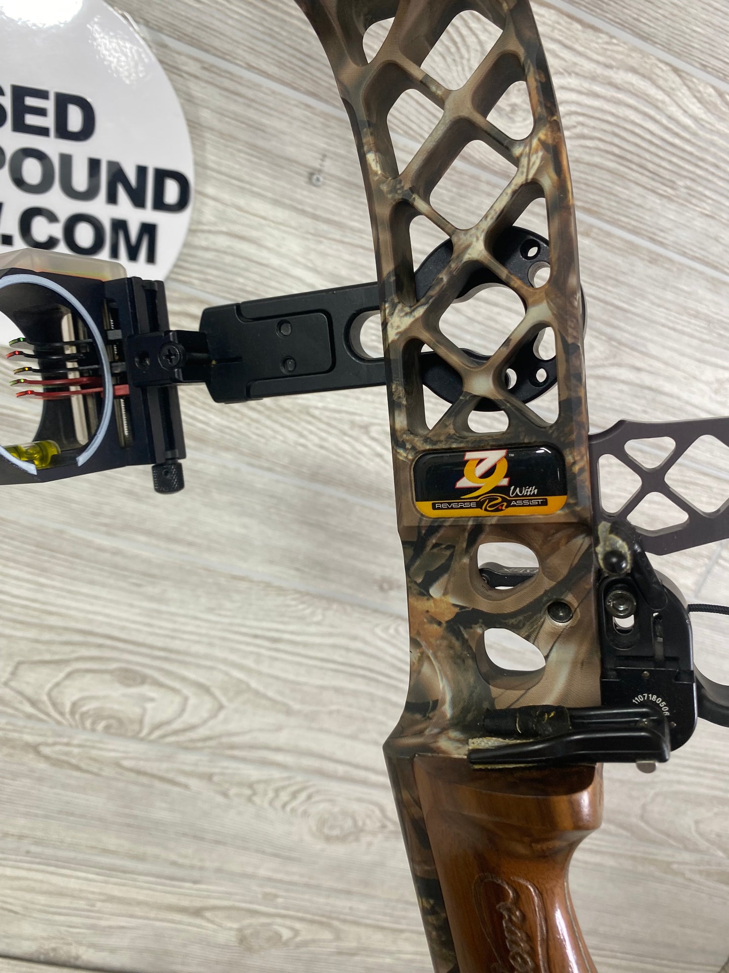 Used Mathews Z9 Right Handed 60-70lb 32" Bow Pkg