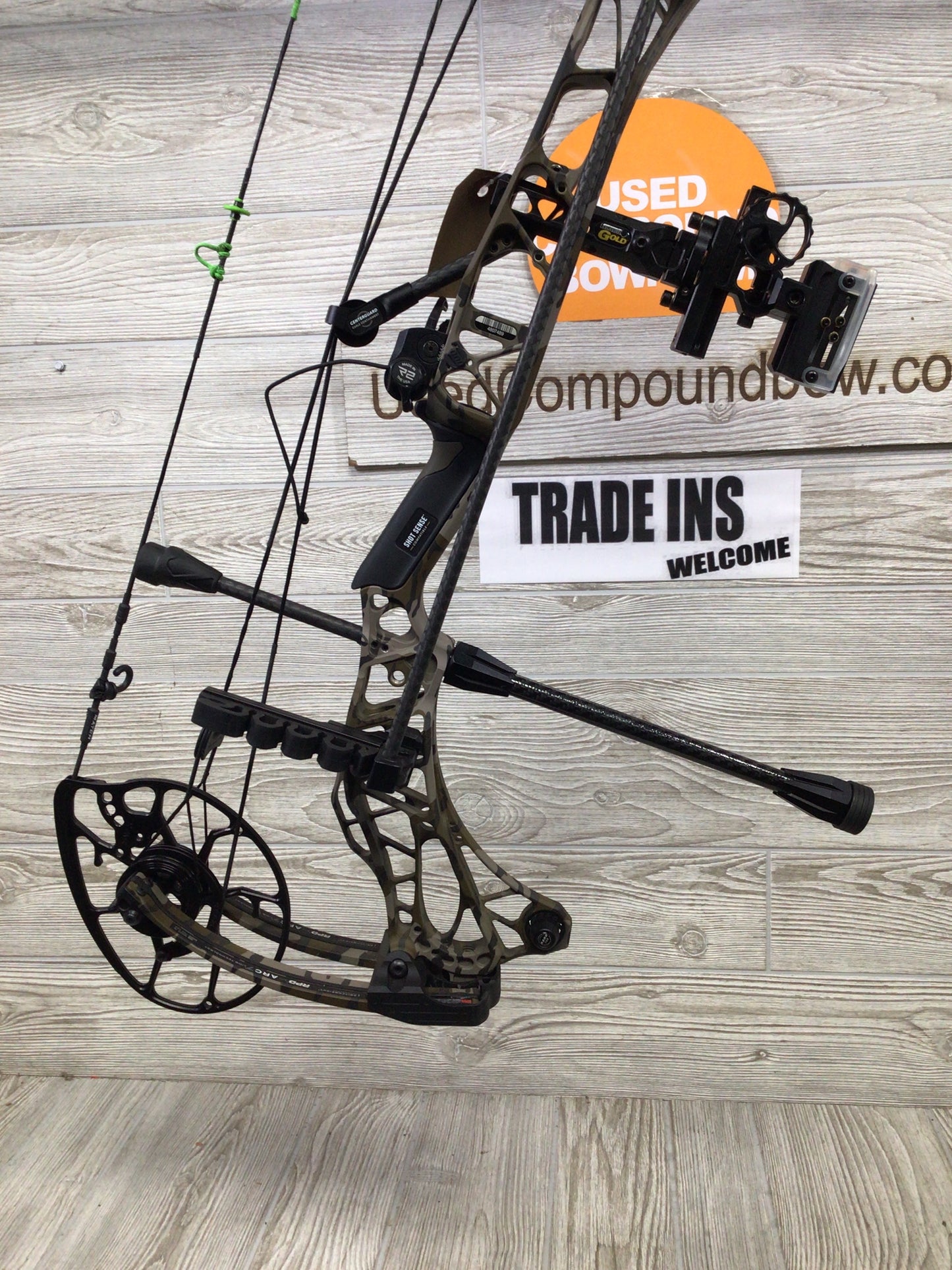 Used Mathews Lift RS Right Handed Bottomlands PACKAGE 28/75#