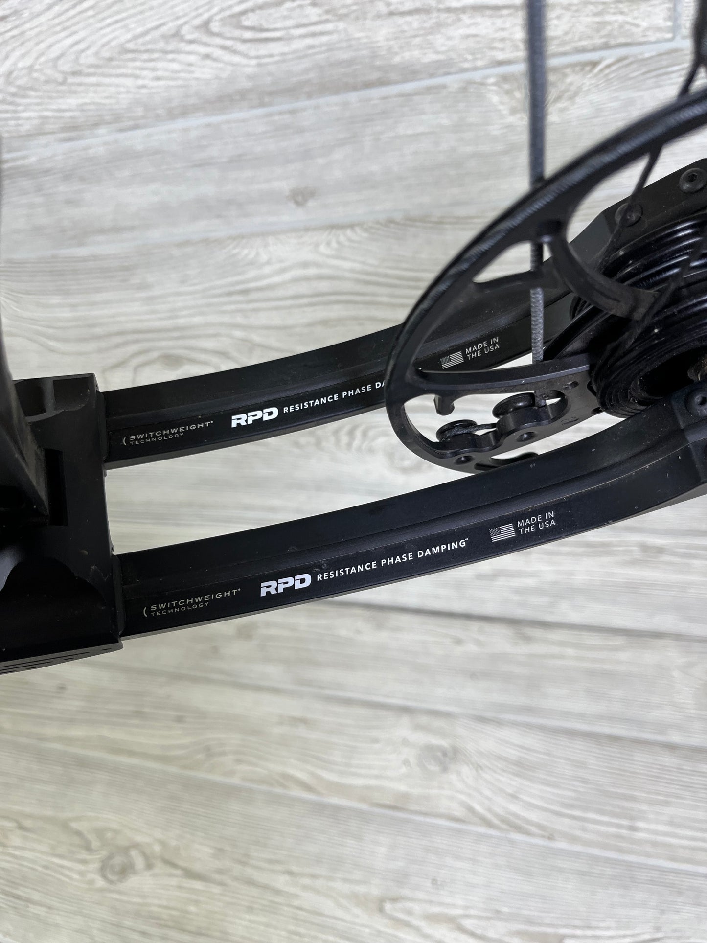 Mathews Phase 4 33 Black RH BOW ONLY