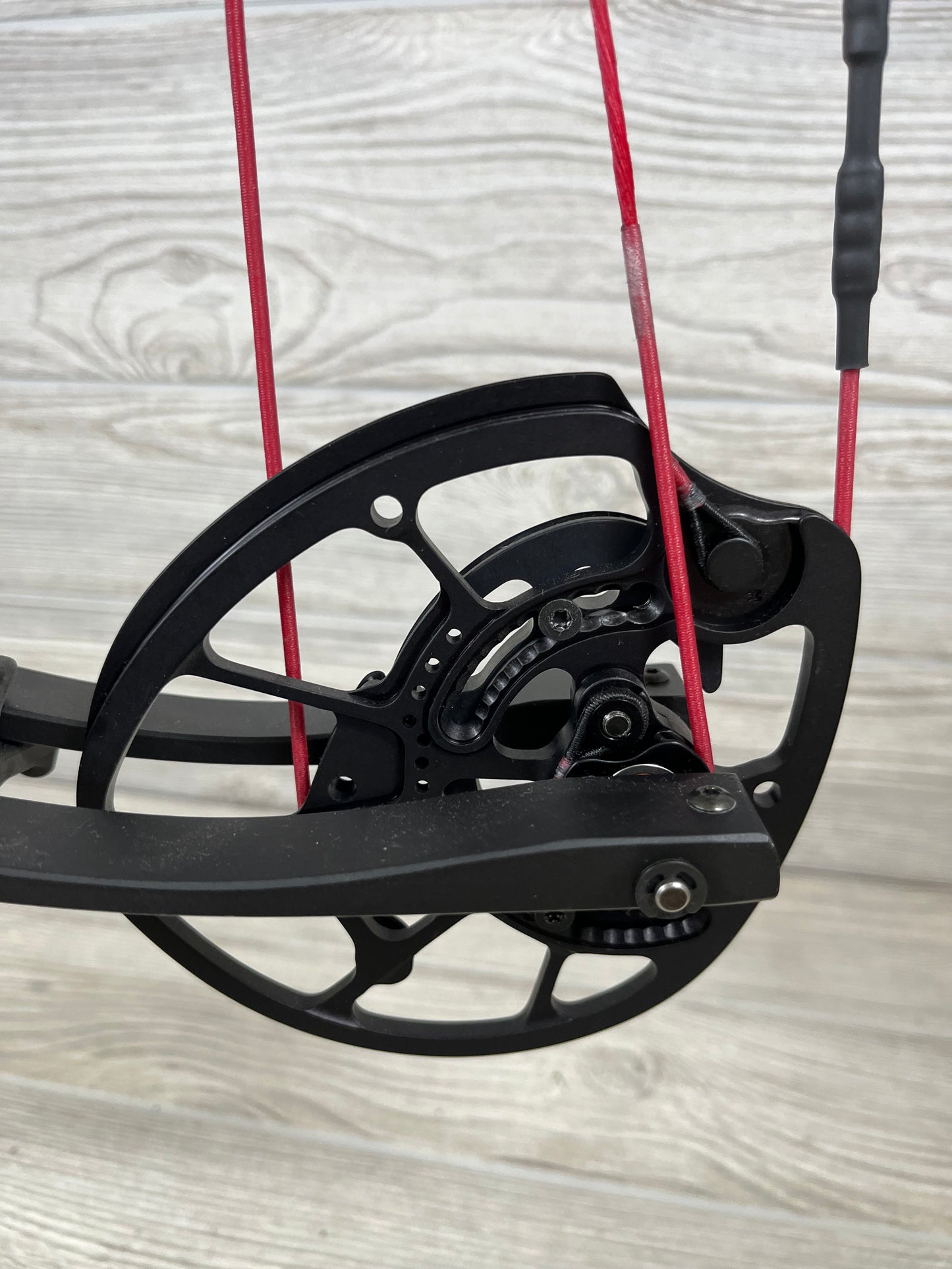 Hoyt Z1S Black 60-70 Right Handed