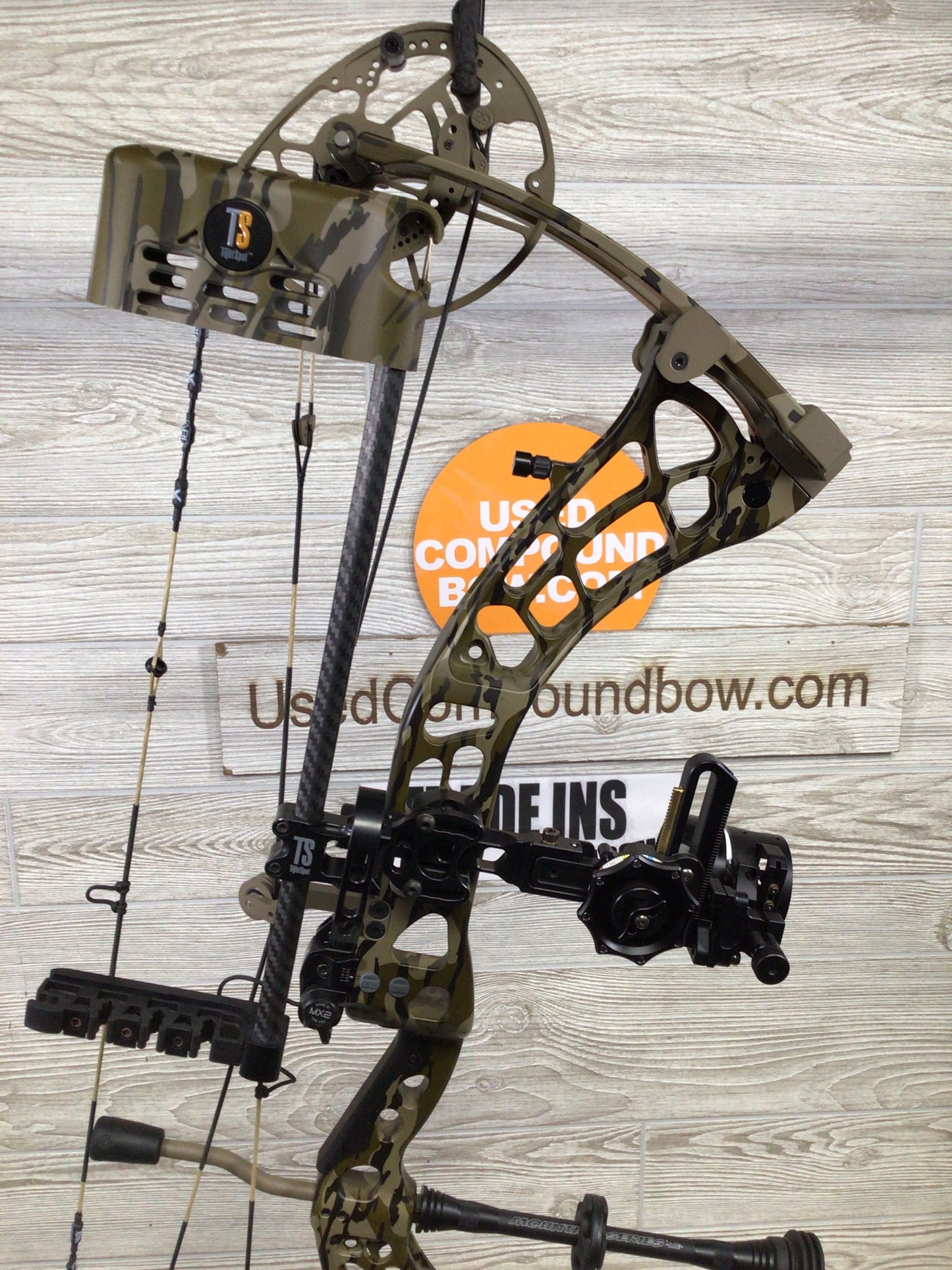 Xpedition Xlite 29 55-65# Mossy Oak Bottomlands Right Handed LOADED