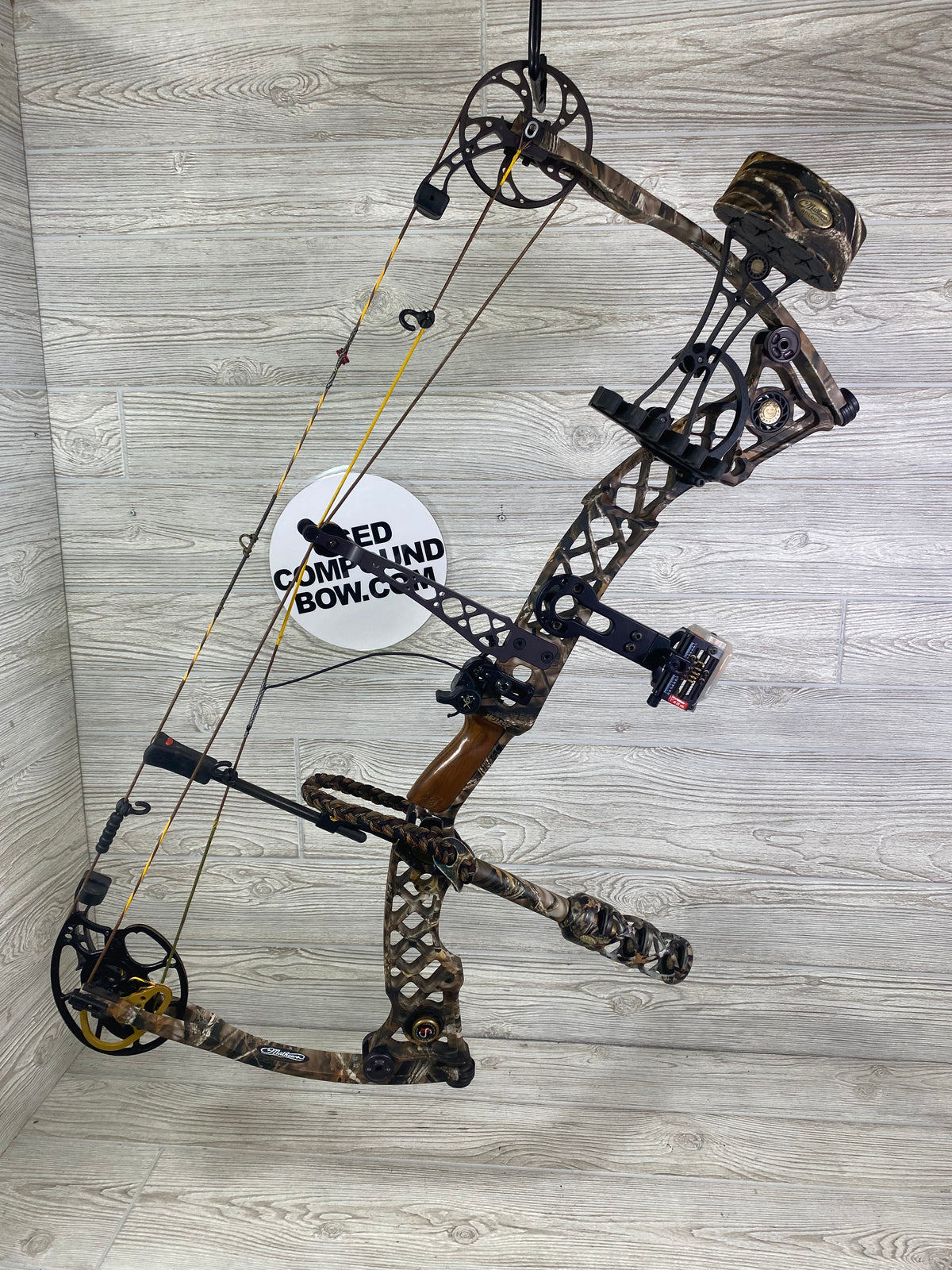 Used Mathews Z9 Right Handed 60-70lb 32" Bow Pkg