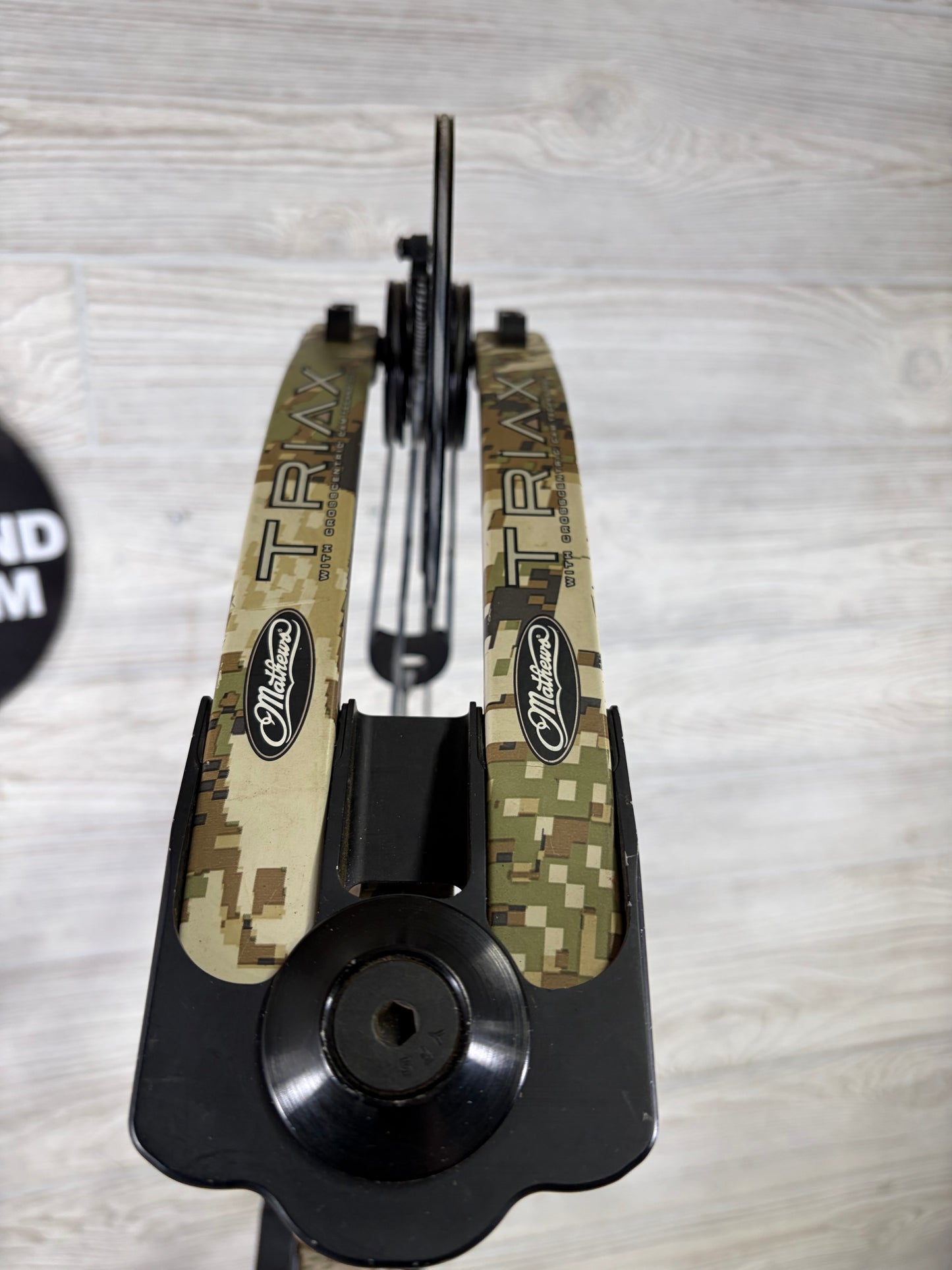 Used Mathews Triax 29" 70lb Right Hand Subalpine Camo Pkg