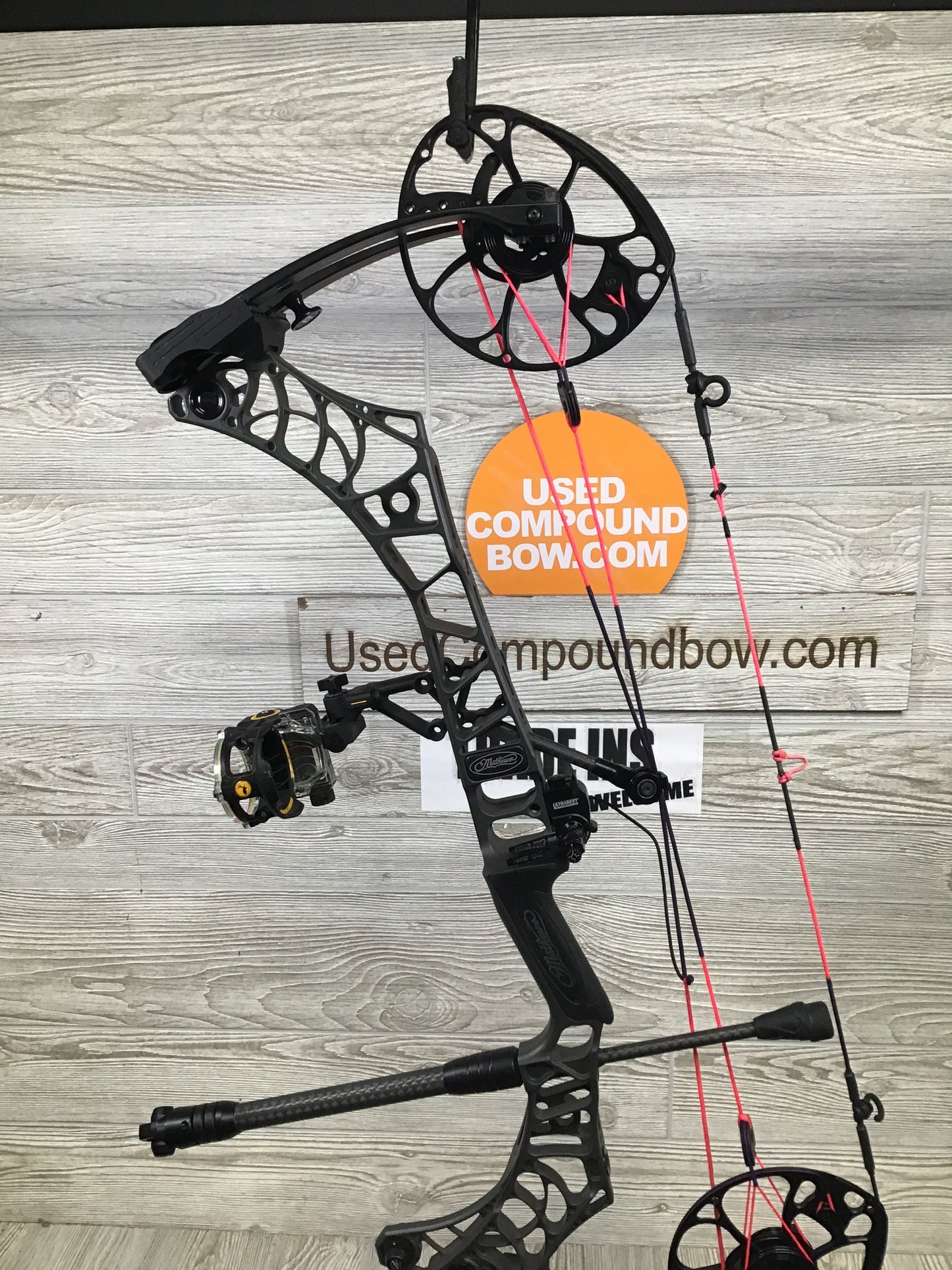 Used Mathews V3 27 Stone Package 27.5/70# right handed