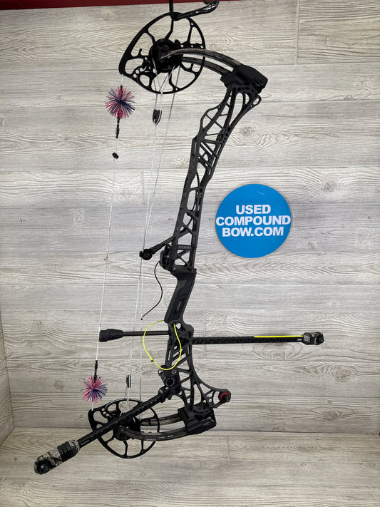 Used Mathews LIFT X 29.5 Left Hand Shale/ Kuiu Limbs