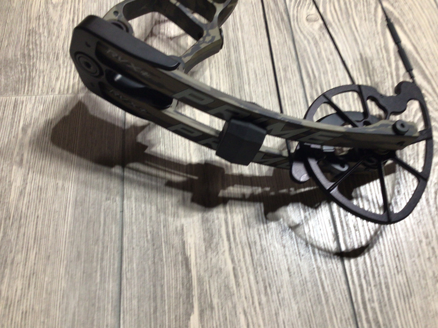 Used Prime RVX+ 32 Right Handed 70lbs Bottomland