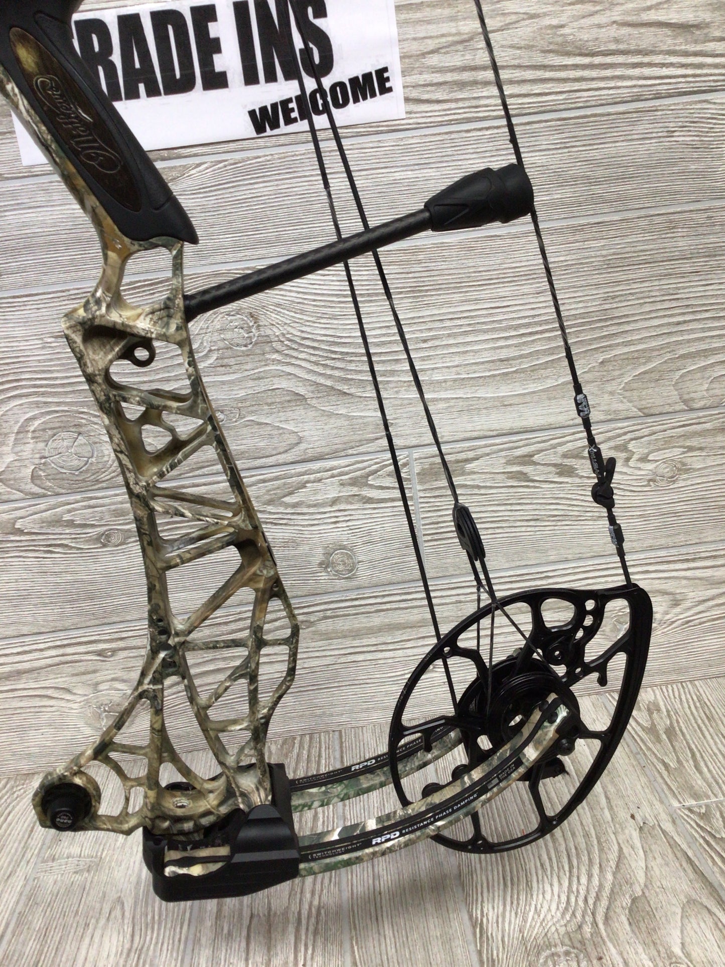 Used Mathews Lift 33 Realtree Edge RH 29/80 (NEW LIMBS)