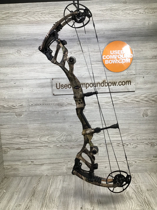 Bowtech Carbon One X 60-70# Right Hand Mossy Oak Country DNA