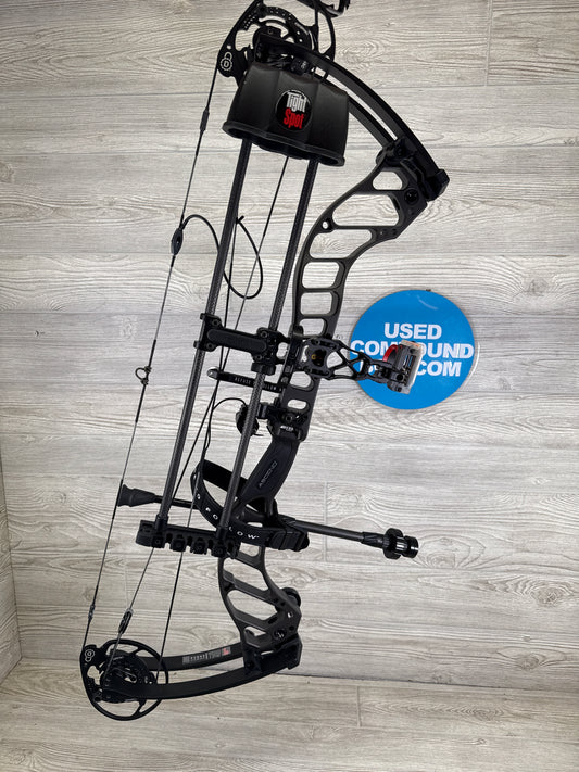 Used Bowtech Ascend RH stealth grey Package 60#