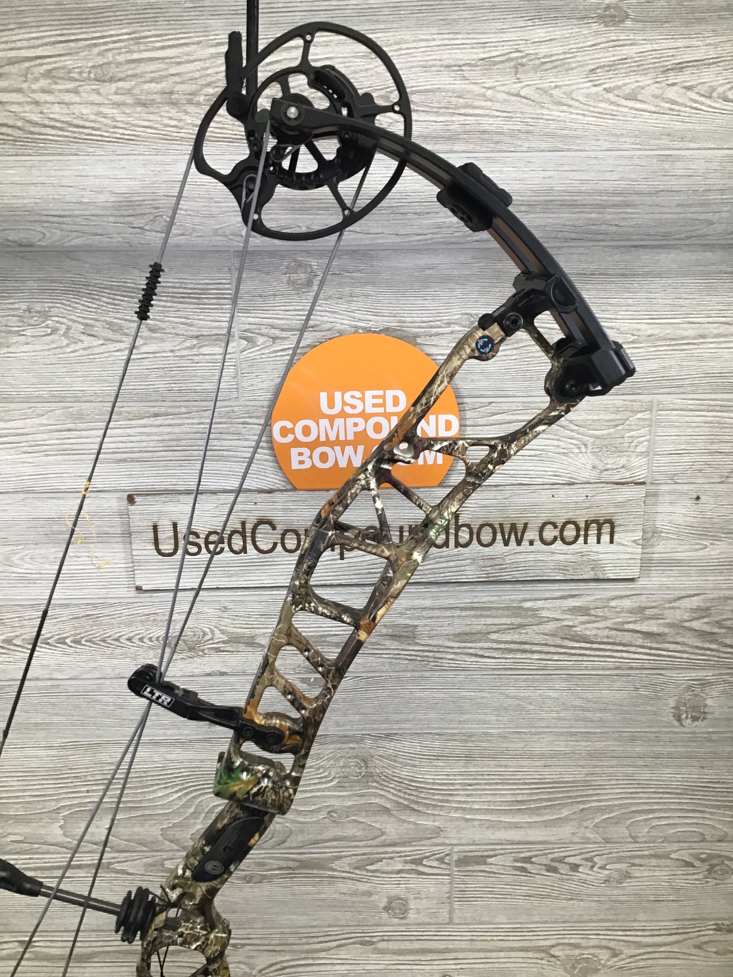New Elite Kairos Realtree Edge Right Hand 60-70lbs