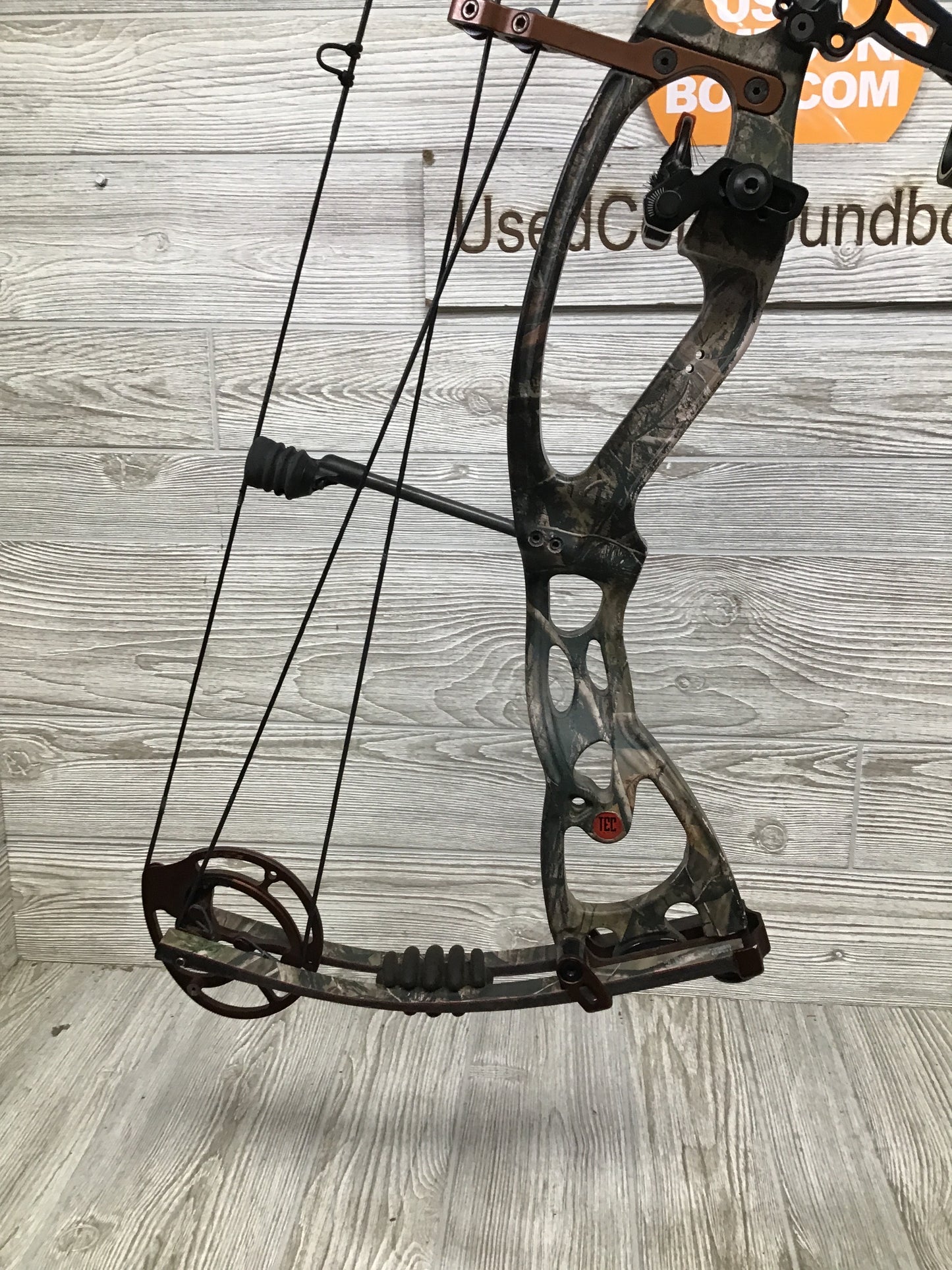 Used Hoyt Rampage XT RH PKG 28/70#