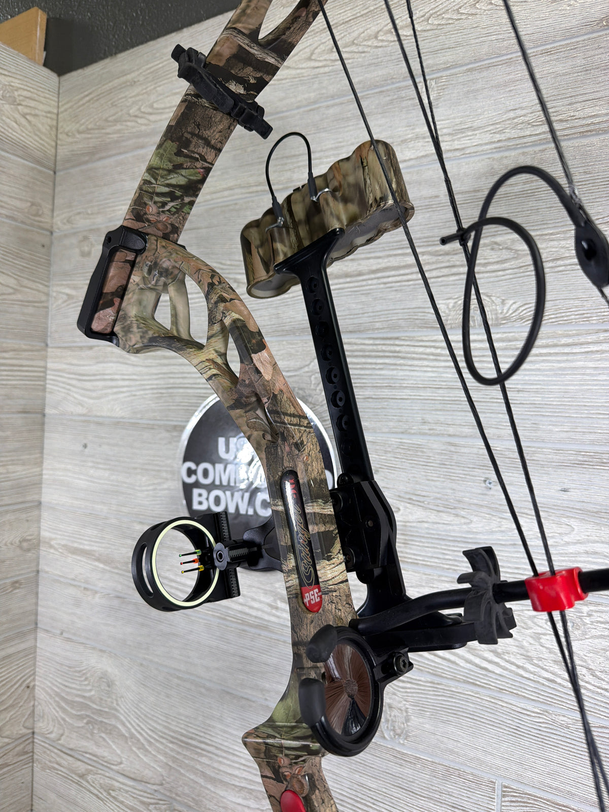 Used PSE Stinger 3G 29.5" 70lb Right Hand Bow Pkg