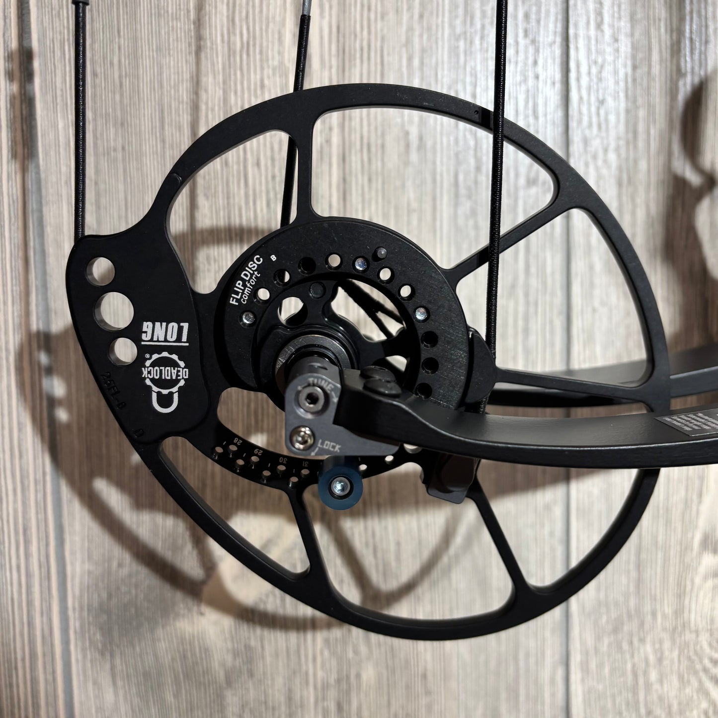 Bowtech Proven 34 LD RH Black 70#