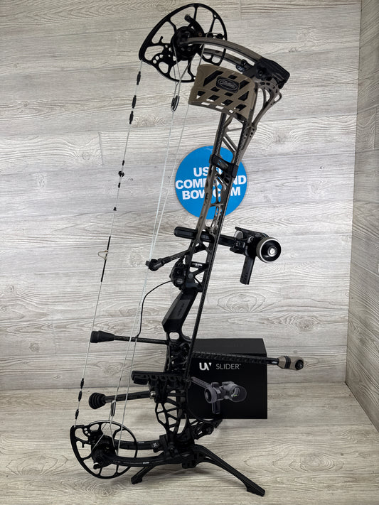 Mathews Lift 33 Right-Handed Granite Fade to Black