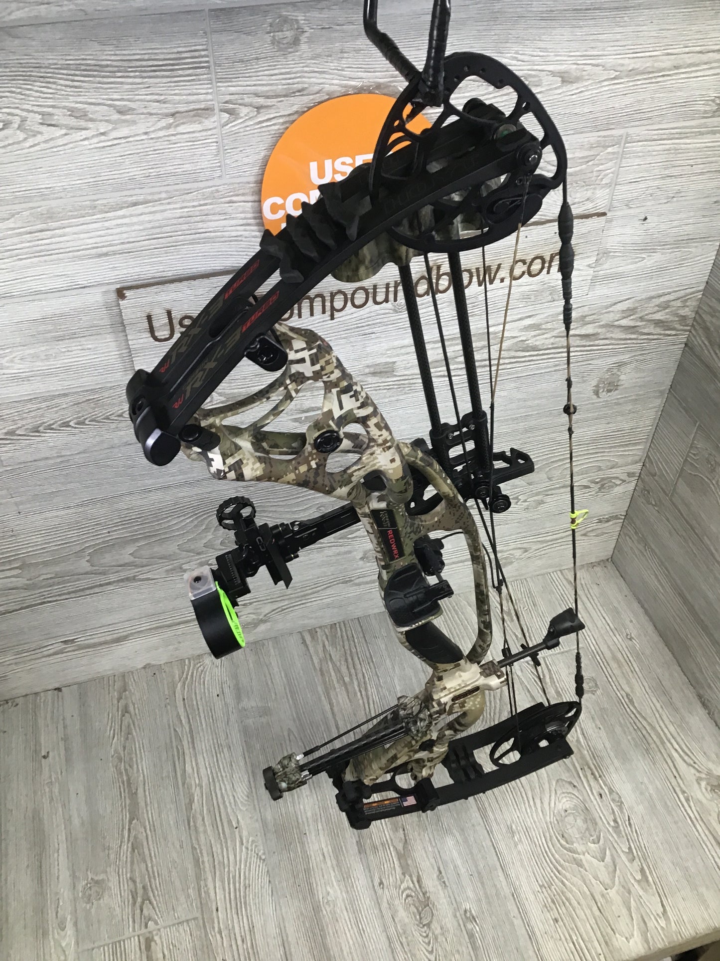 Used Hoyt Carbon RX-3 Turbo Subalpine 60-70# RH 29" Package
