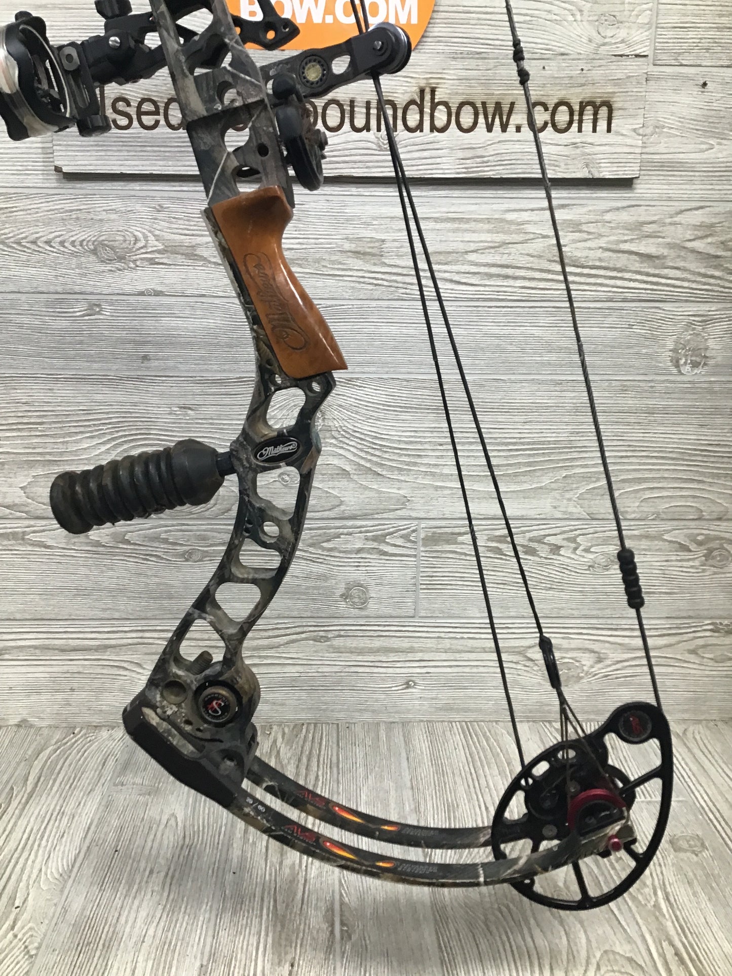 Used Mathews "McPherson Series" Monster 6 Right handed hunt package 60# limbs