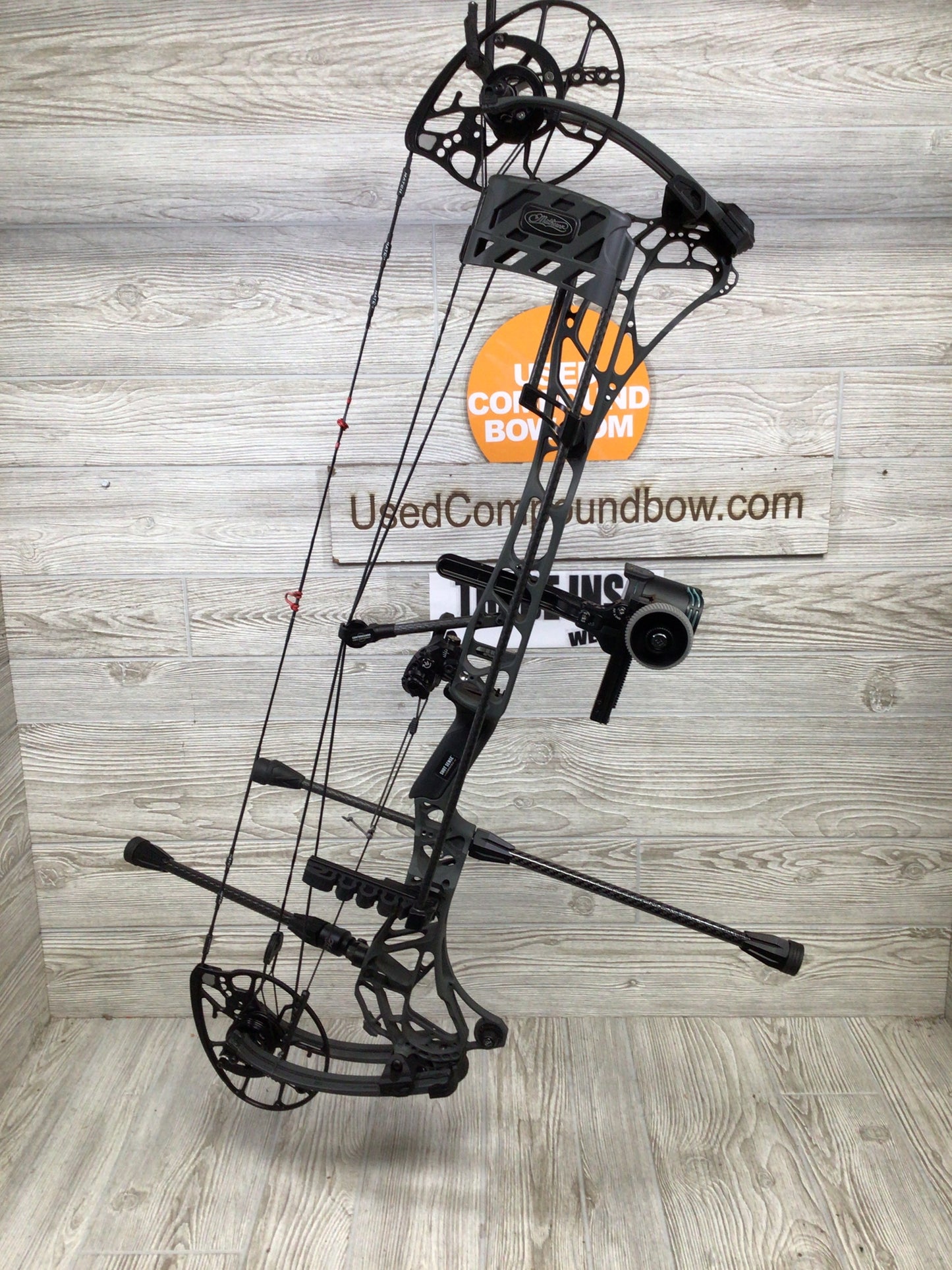 Used Mathews ARC 34 Right Handed Shale 28.5"/75# LOADED PACKAGE