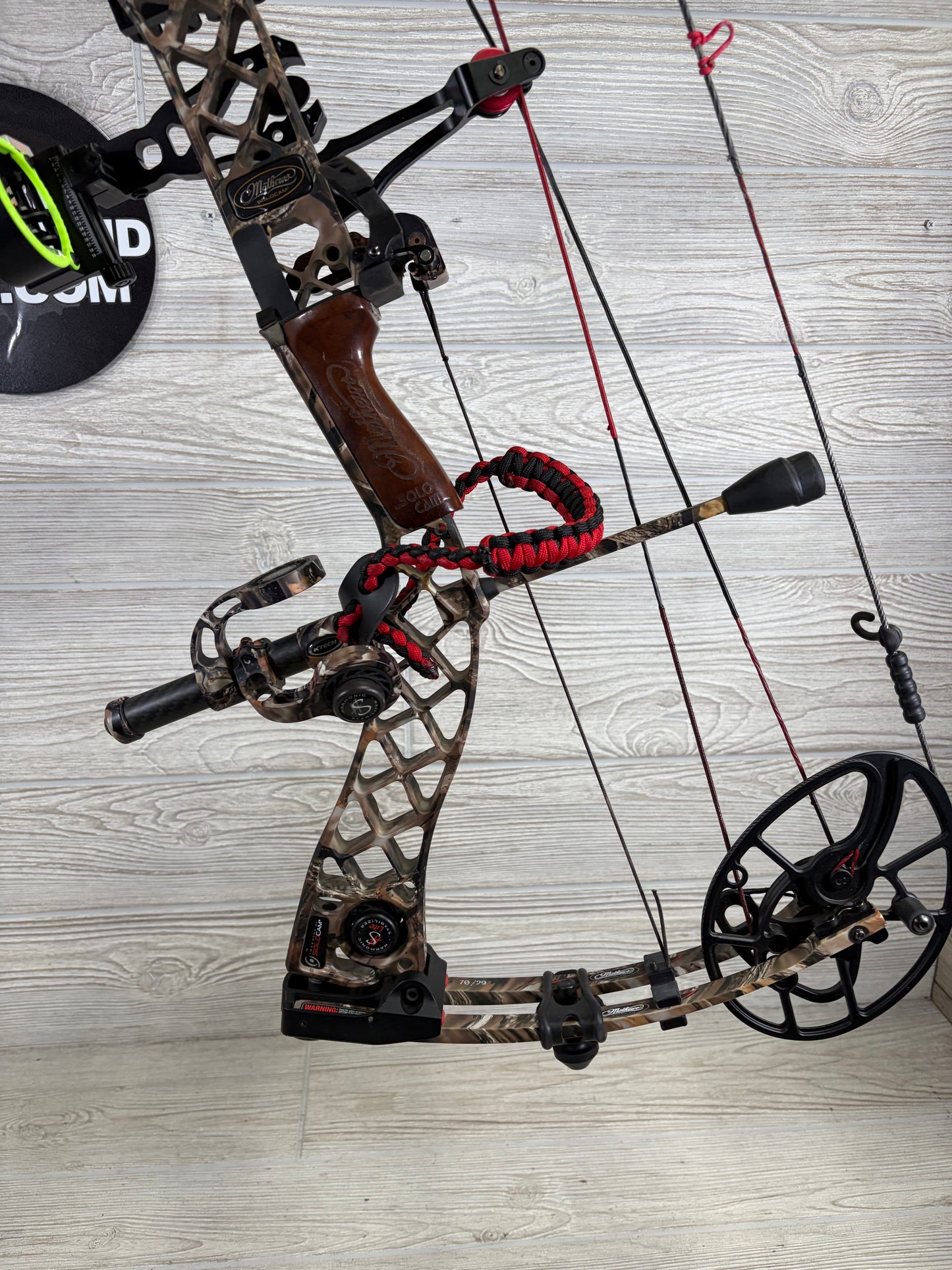Used Mathews Creed 29" 60-70lb RH Bow Package