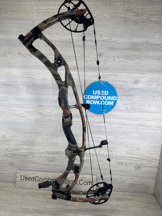 Hoyt RX-10 Ultra RH Duck Camo 60-70 lbs.