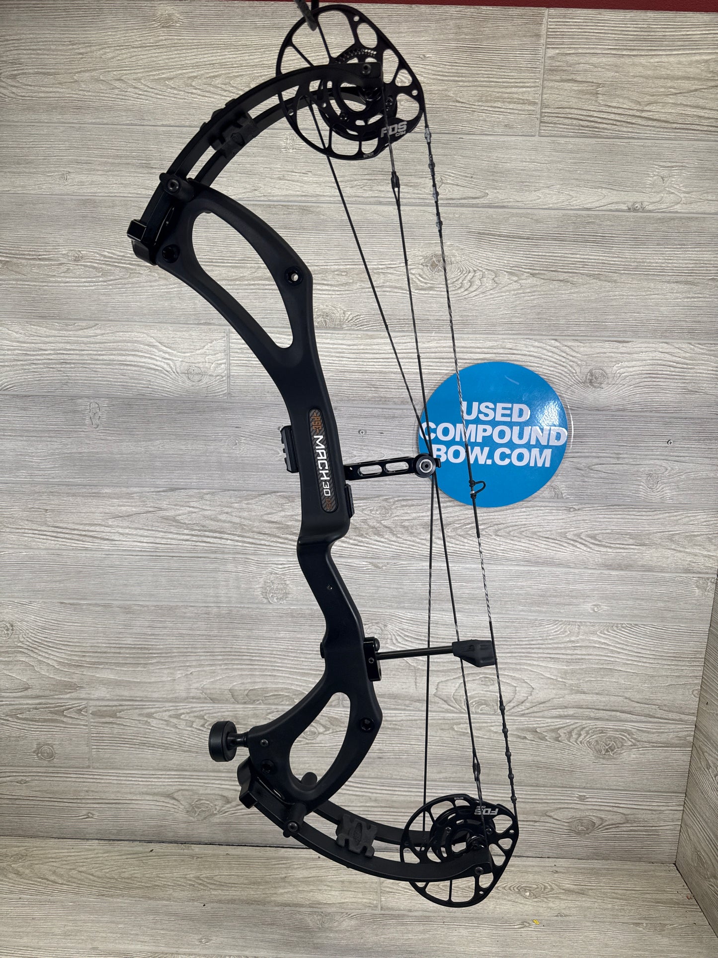 Used PSE Mach 30 FDS Black Right Handed Package gas systm x strings