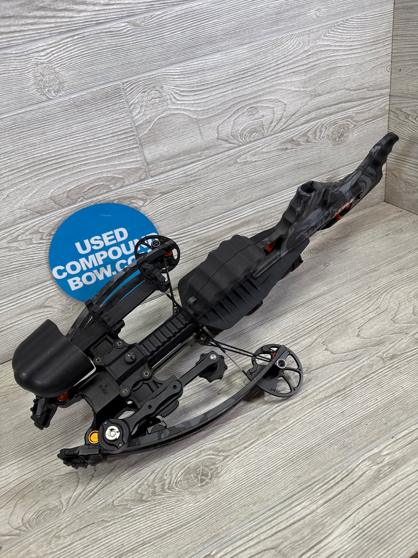 Used Ravin R29X Predator Dusk Camo Crossbow pkg