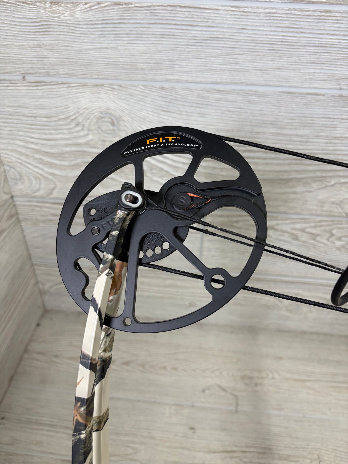 Used Mission Zone Right Handed Package 19-30" 13-70lbs