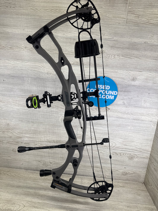 Hoyt RX-8 Ultra Tombstone RH 60-70# package