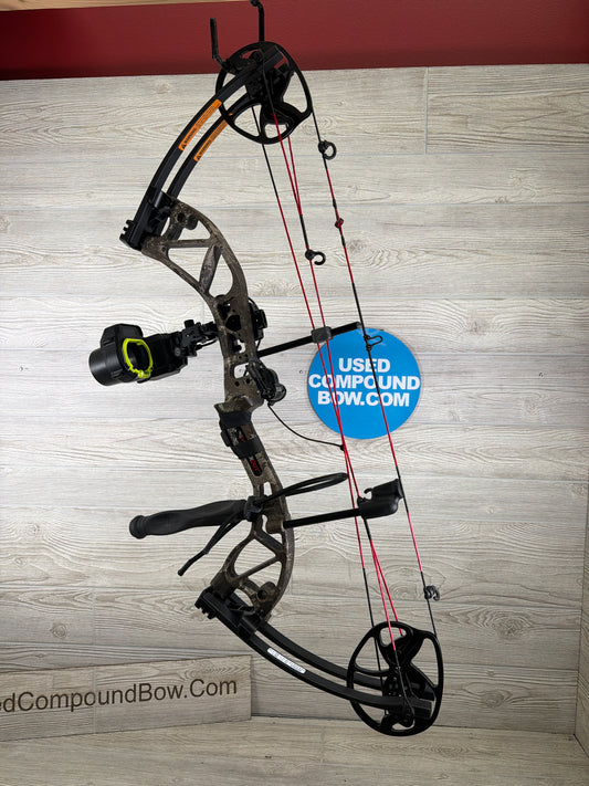 Used Blackout Intrigue XST 29" 70lb Bow/ Garmin A1i Pro