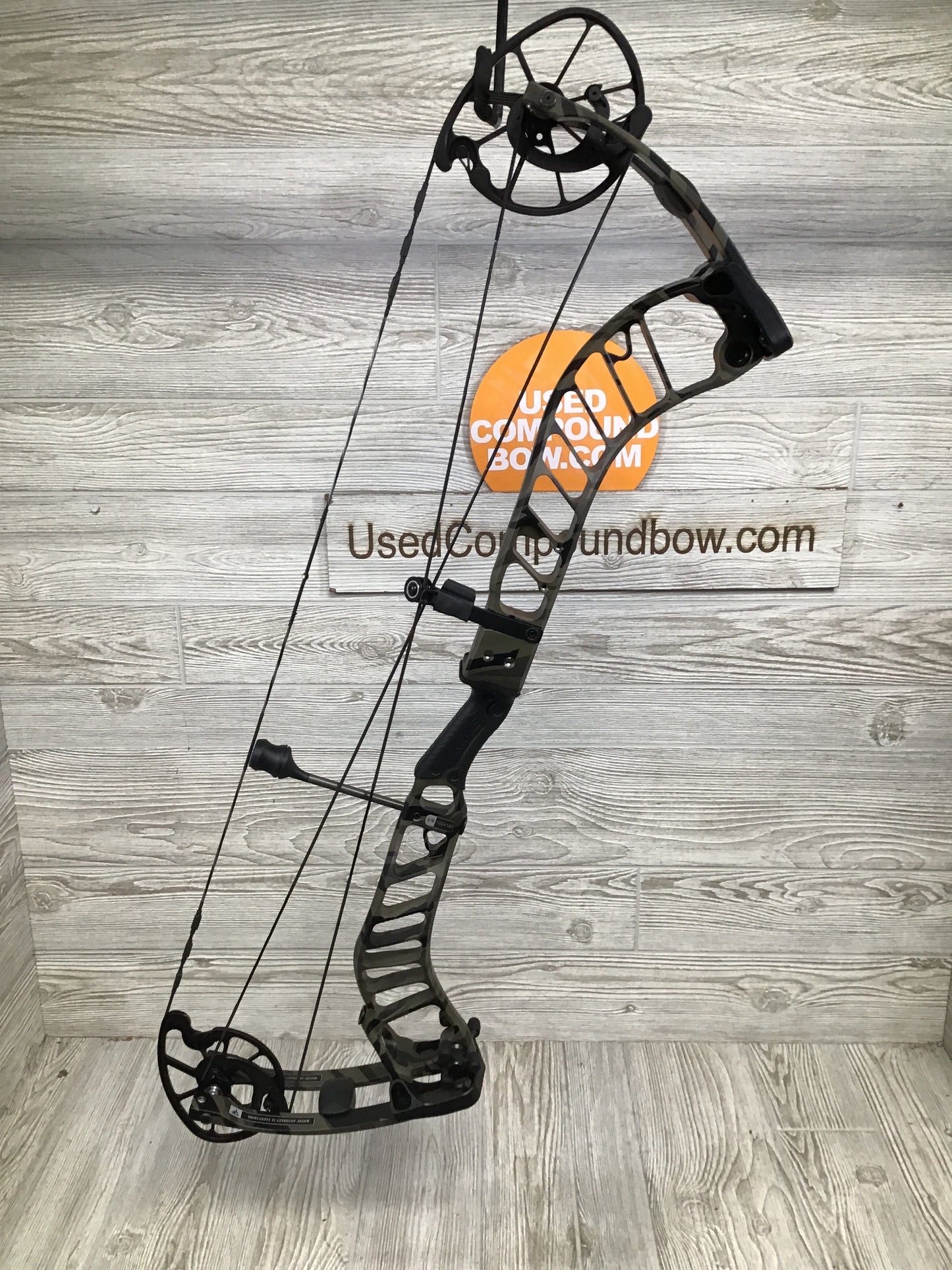 Brand New Prime Revex 4 Right handed 29/70# Morel Scar