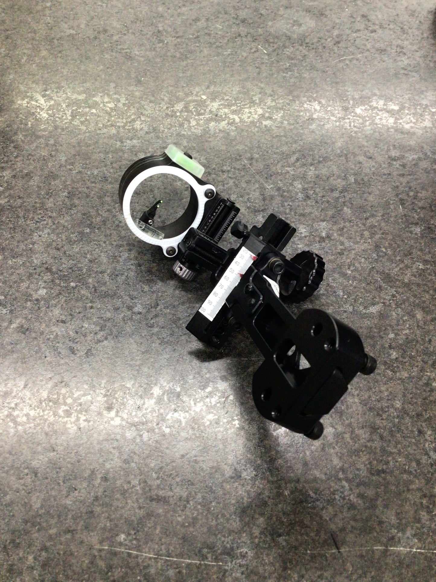 Used Black Gold Dual Trac 2 Pin Dovetail RH