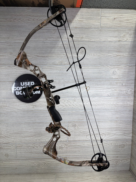 Used Parker Side-Kick XP Right Handed 18-28" 20-29lbs Camo Bow Pkg