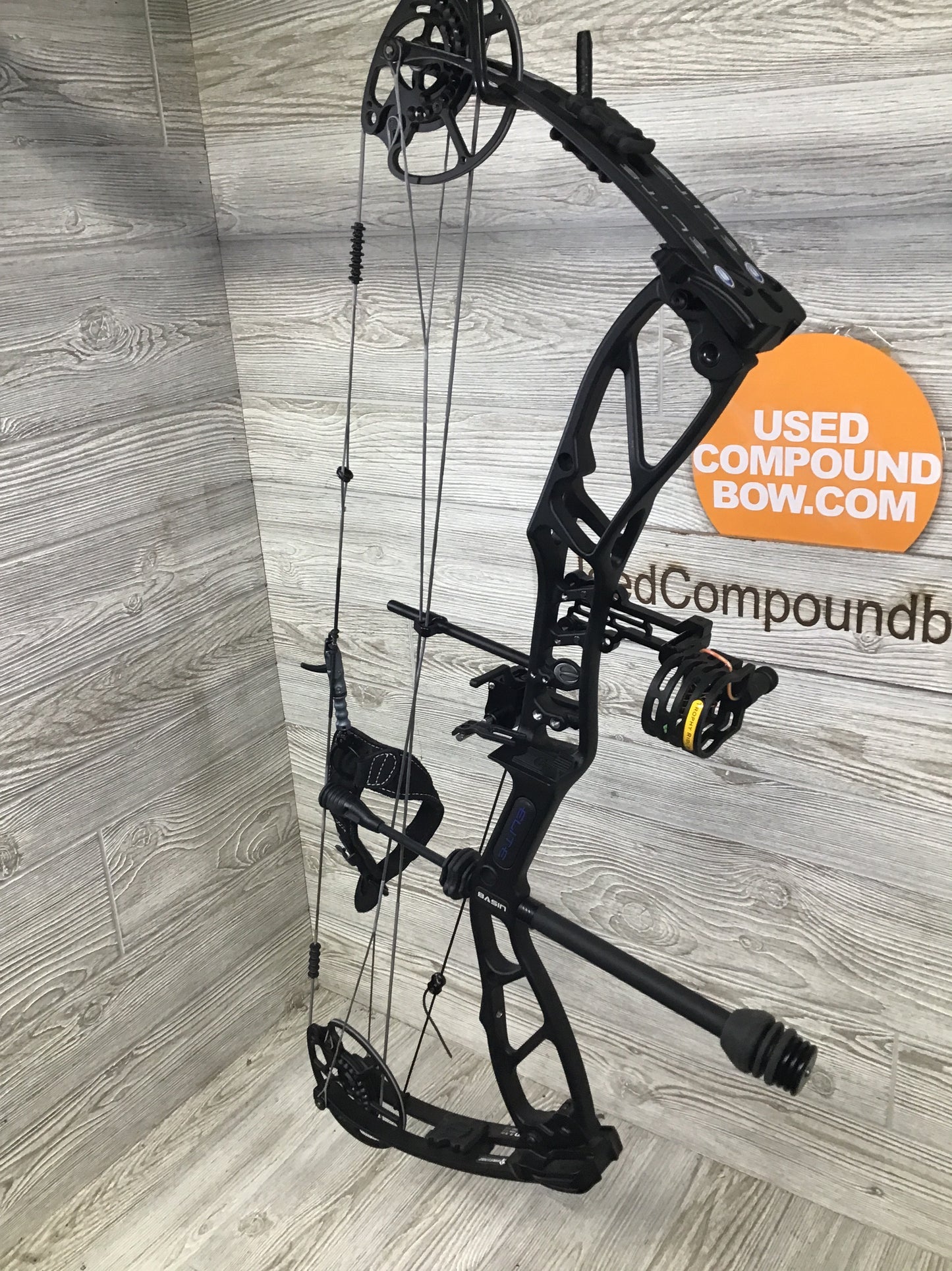 Elite Basin LH Black 20-70lbs Bow Pkg