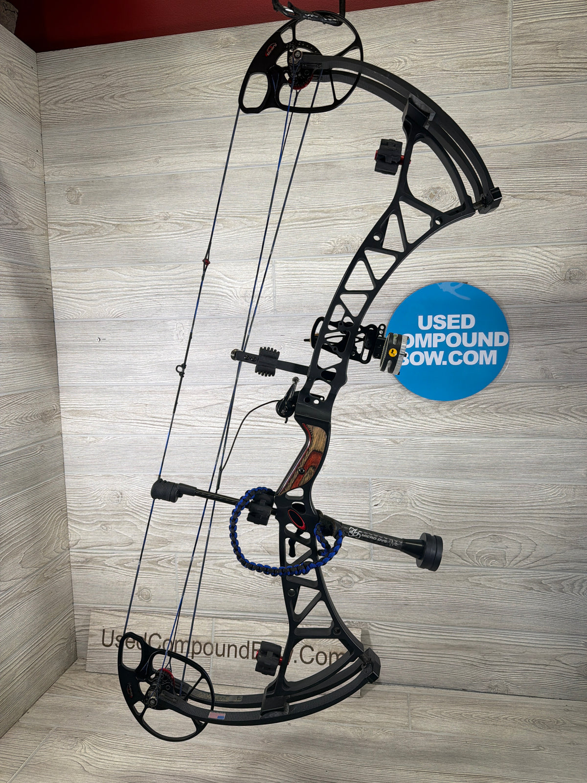 Used Bowtech Experience 27" 70lb Black Bow Pkg