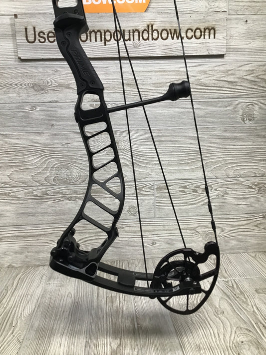 Brand New Prime RVX 4 Black 60-70# 26.5-30.5" Right Handed