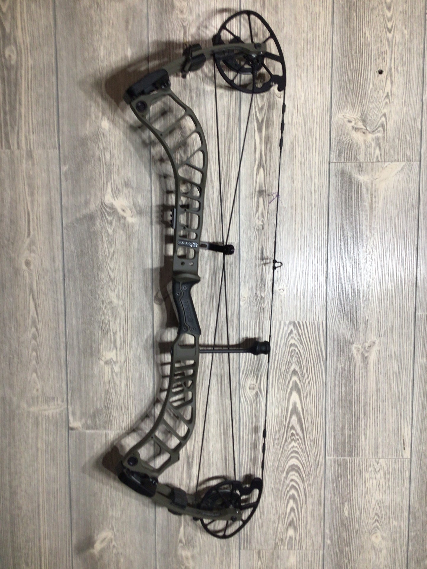 Used Prime RVX+ 34 70# 29"