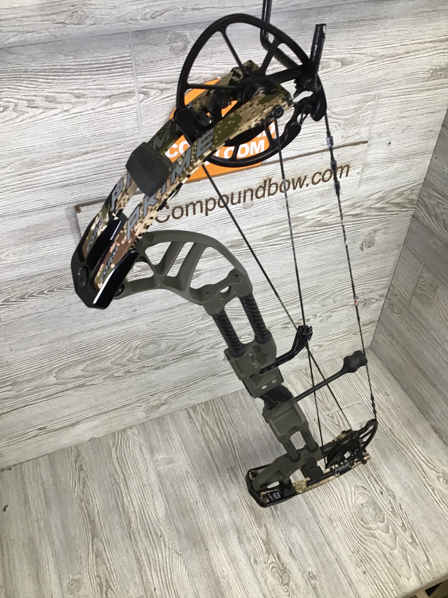 Prime Form 34 Left Hand 60-70# Morel Riser / Subalpine limb