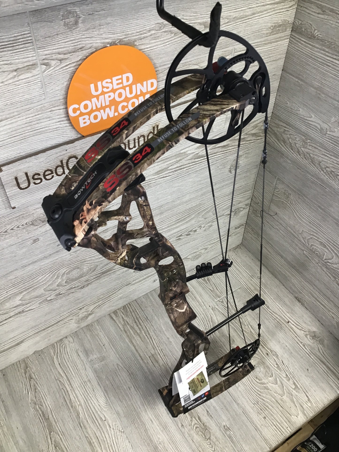 NEW Bowtech SS34 Mossy Oak Right Handed 70#