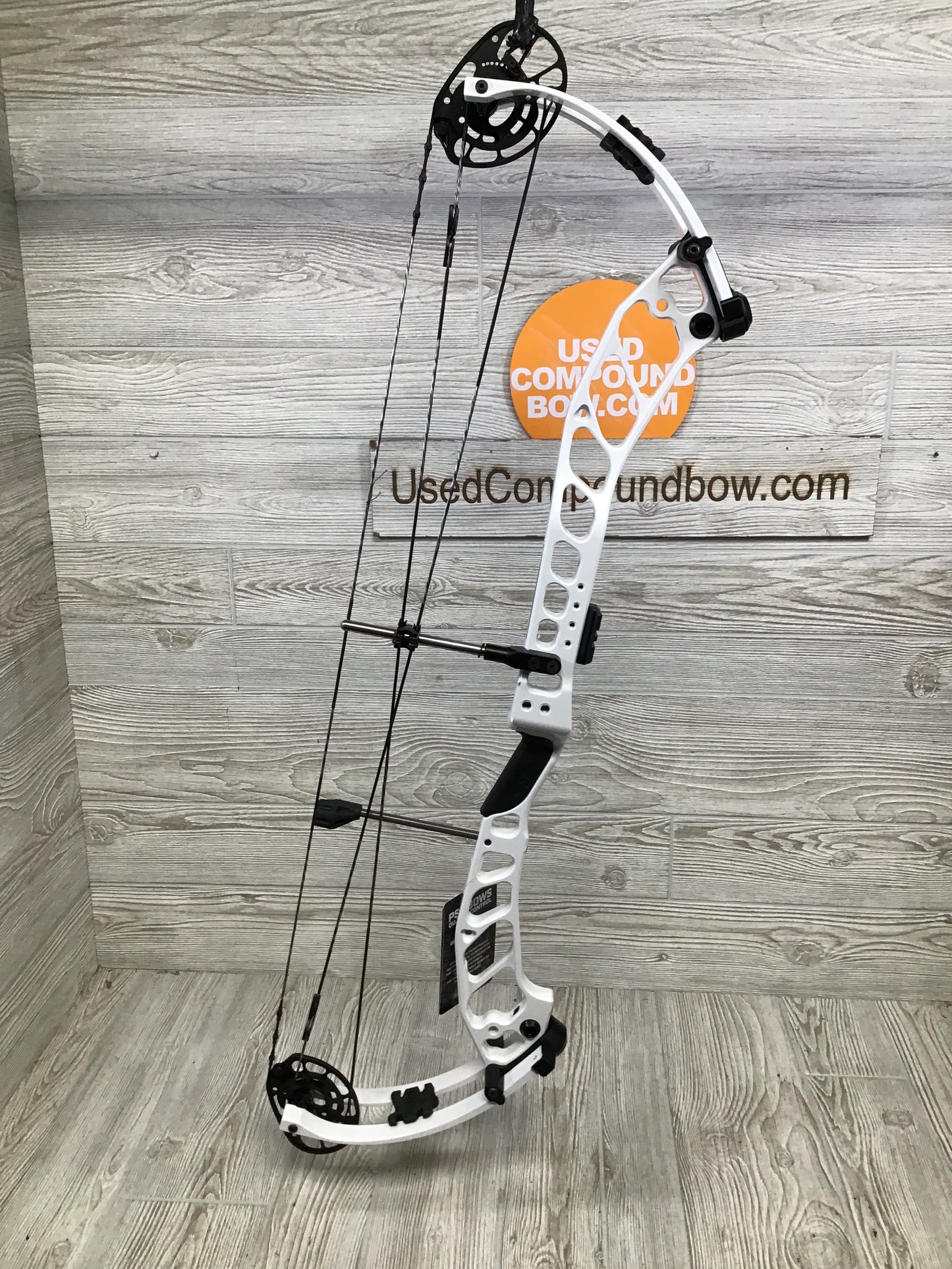 NEW IN BOX W/ WARRANTY PSE Shootdown Pro - 36 - RH - 70 - White - M2 Cams