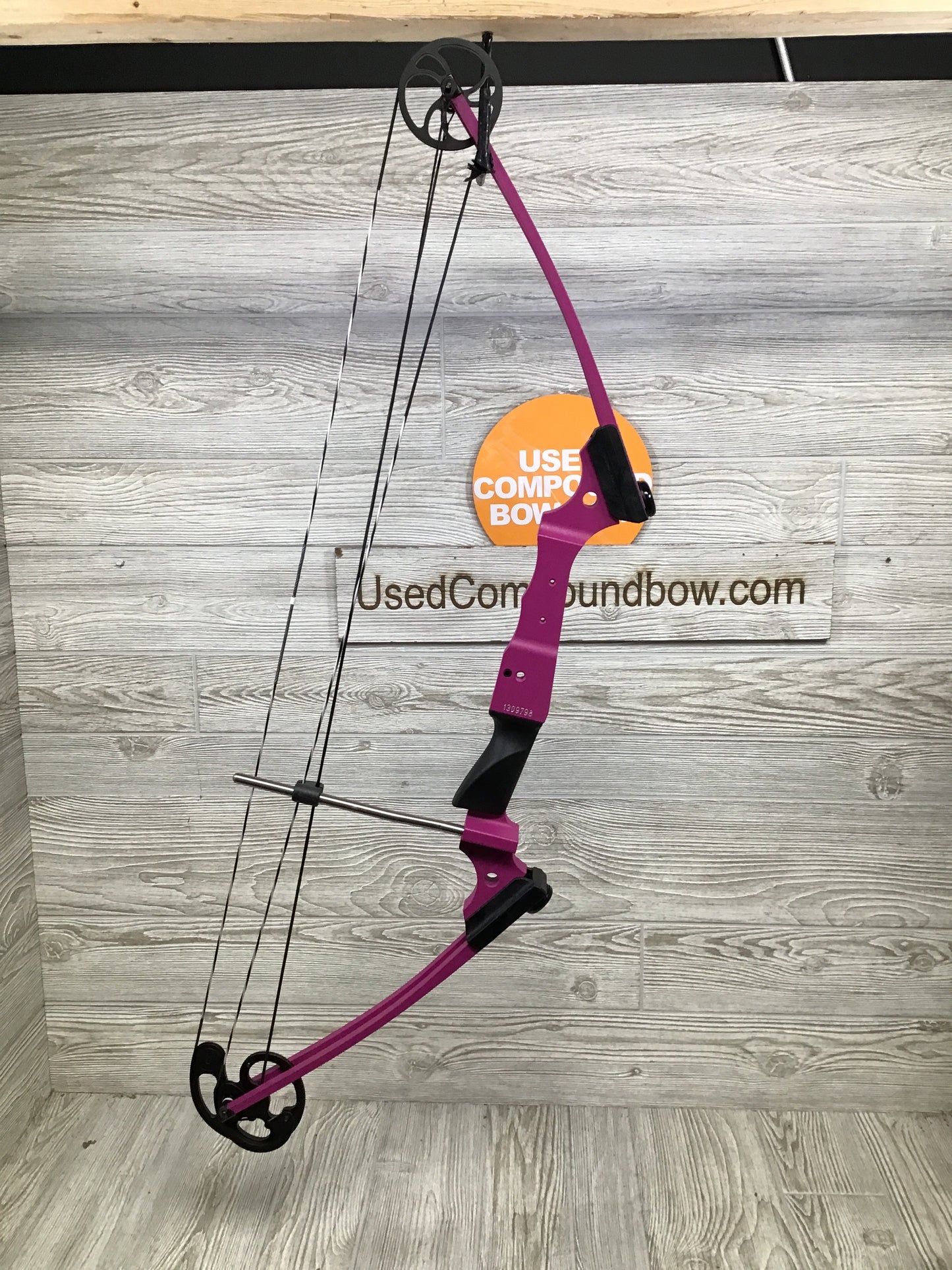 Used Purple Genesis RH Bow