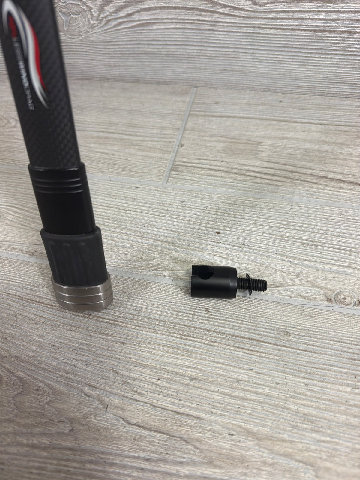 Used Fuse Carbon Blade 30" Target stabilizer W/ Doinker QD Mount
